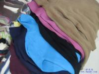 低價(jià)爆款服裝批發(fā)指南 雜款毛衣與長袖女T的商機(jī)解析